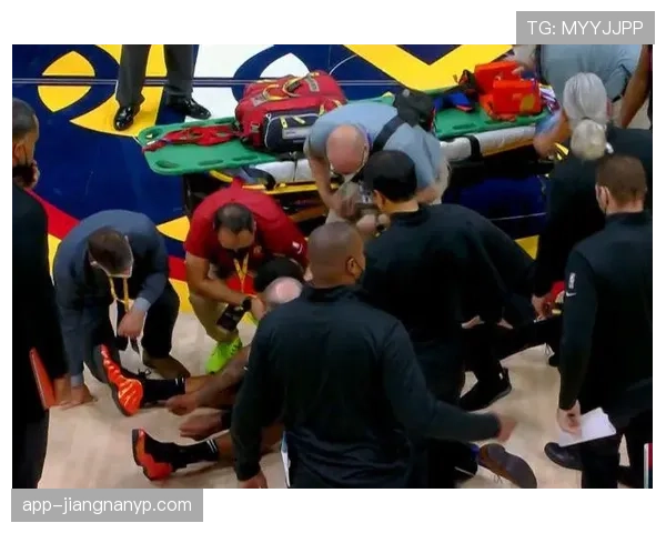 担架入场规则全解析：何时允许进场，裁判如何把控？