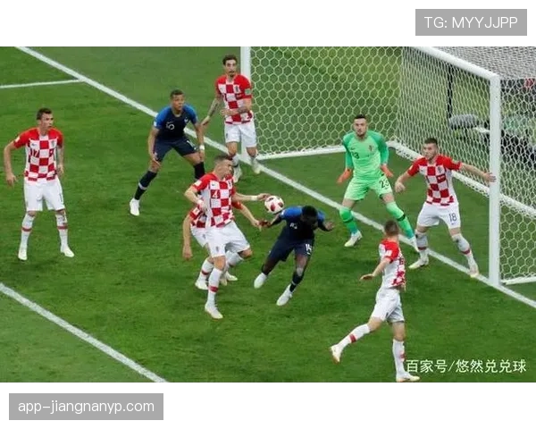 背后犯规判罚到底有多复杂？规则细节全解读