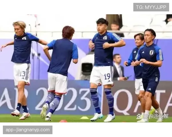 久保建英小空间摆脱与连续变向技术解析