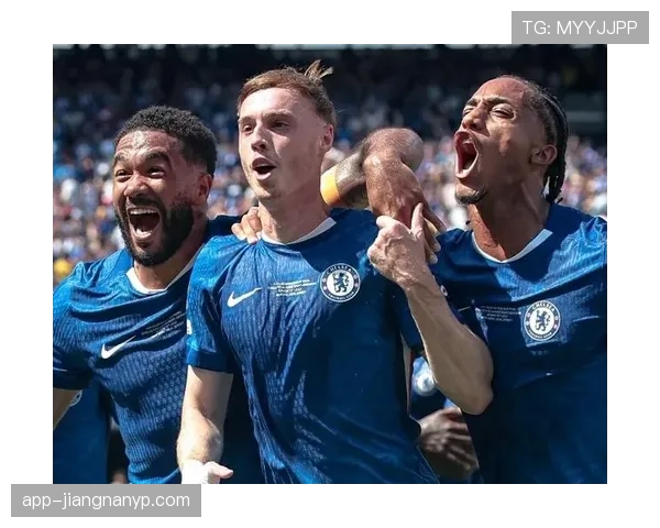 切尔西中场缺乏关键连接点，组织推进受阻影响进攻流畅性