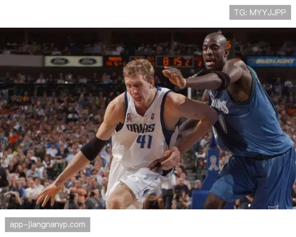 加内特挡拆制造错位提升防守效率显著拉开与同位置对手差距